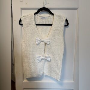 Primark White Knit Vest with Bow Accents